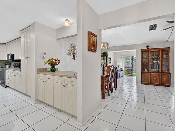 5th image of 3857 NW 1st Place