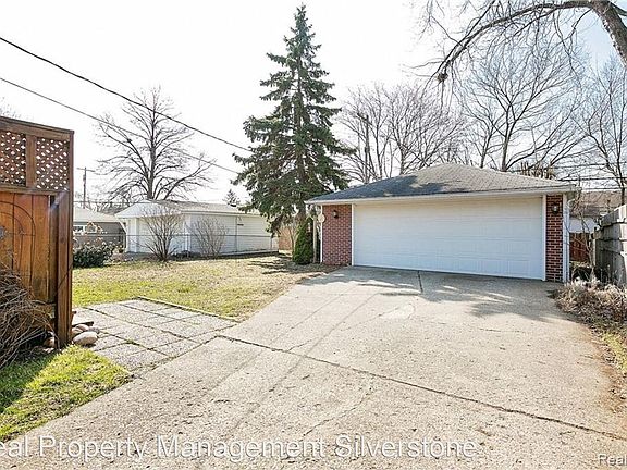 3rd image of 1212 E Windemere Ave