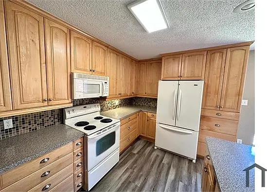 7217 Montego Dr — Photo 3