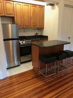 Rented by Picture Realty Inc. | media 22