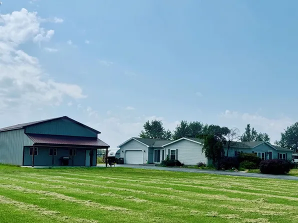 6370 W Harbor Rd, Port Clinton, OH 43452