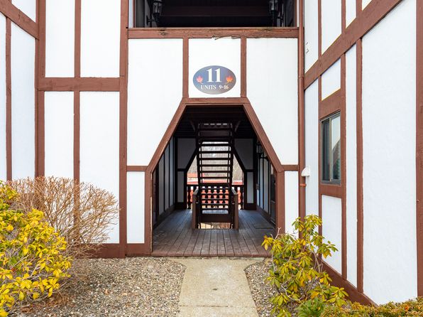 11 Skyline Dr UNIT 16