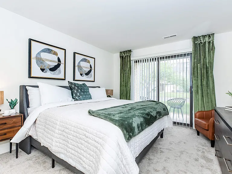 Manors at Knollwood — Photo 23
