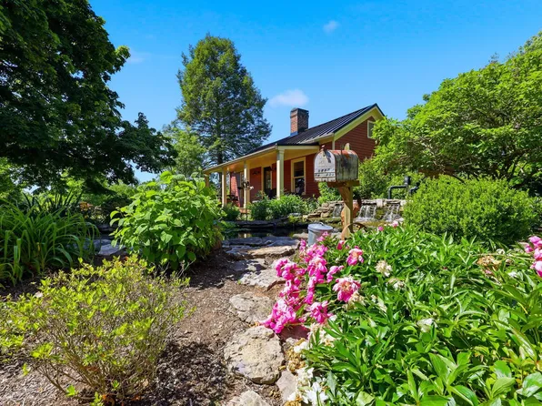 755 Delaney Ferry Rd, Versailles, KY 40383