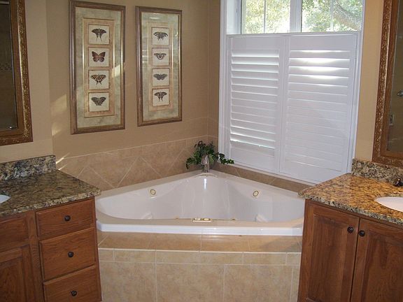 5th image of 3081 N Barton Creek Cir