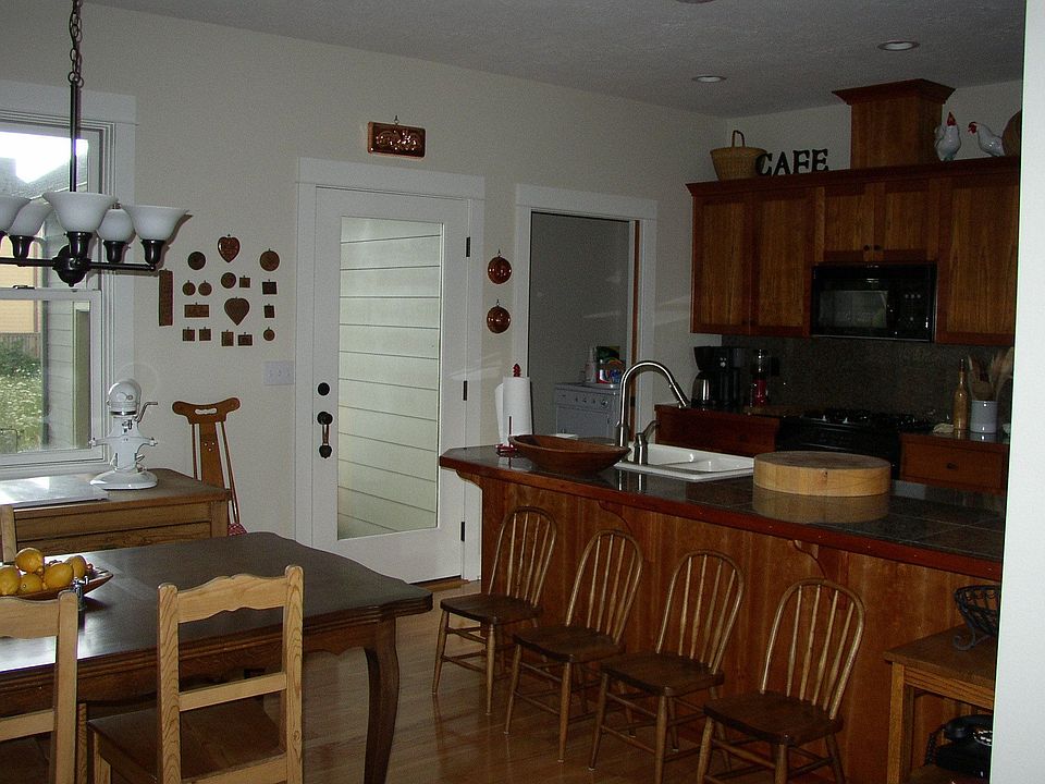 kitchen and dining 