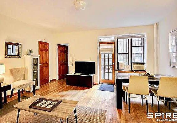 2nd image of 26 W 75th St APT 1B