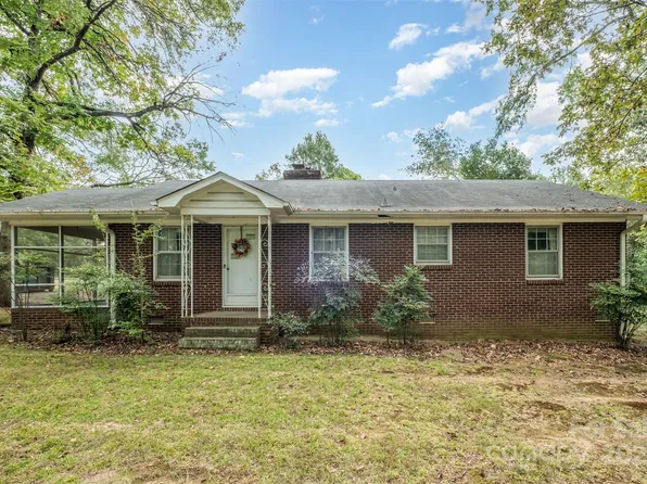 4617 Riverdale Dr, Charlotte, NC 28273