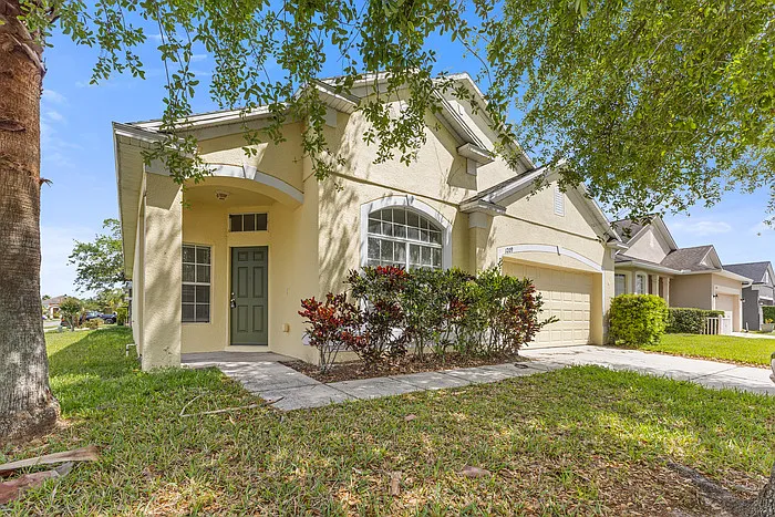 1209 Willow Branch Dr — Photo 1