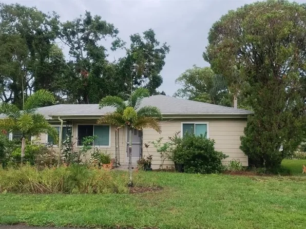 1735 Cleveland St, Clearwater, FL 33755