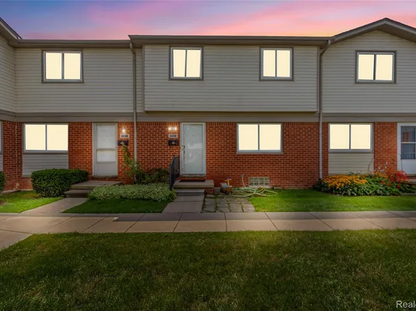 20825 Washington St, Roseville, MI 48066