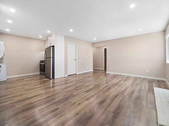 4th image of 153 N 16th St #2B-2Ba-825Sqft