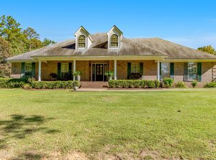 2284 Middle Rd, Eclectic, AL 36024