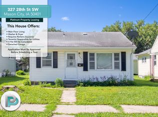 327 28th St SW, Mason City, IA 50401