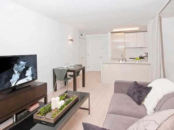 322 West 57th Street image 1 of 7