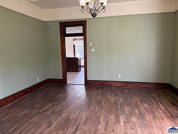 5th image of 1811 Garfield Ave