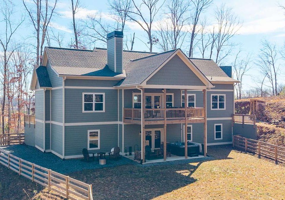 1st image of 218 Oak Wood Ln #202