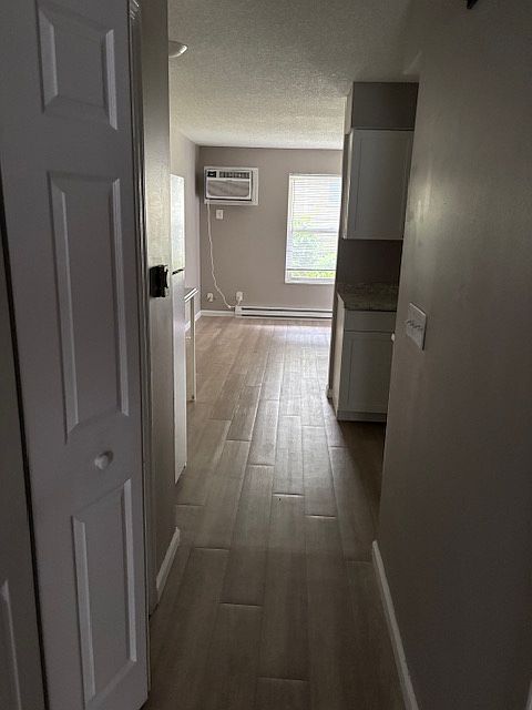 2nd image of 710 S Walnut St #2