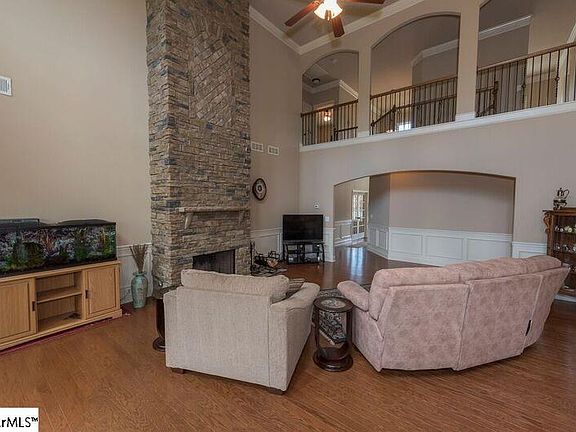 4th image of 430 River Summit Dr