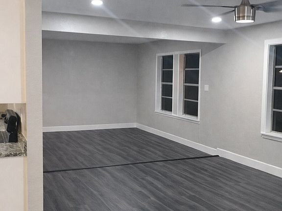 3rd image of 358 S Chambers Ave