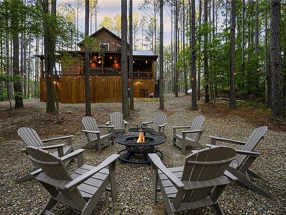 5th image of 70 Pinehurst Ln