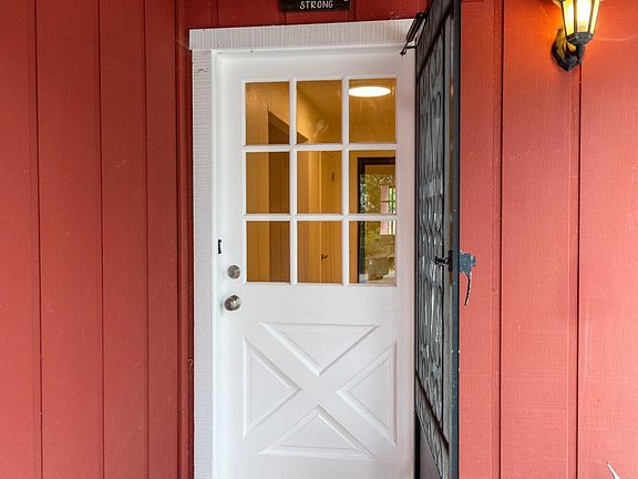 3rd image of 1009 Tilton Road