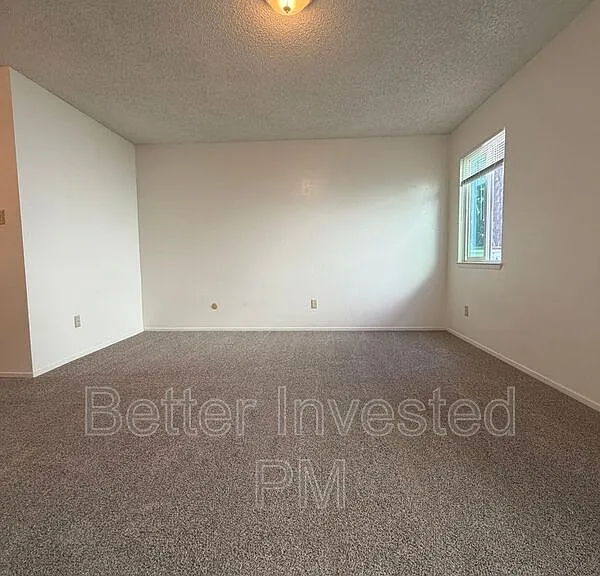 304 Cooper Ln #D — Photo 8