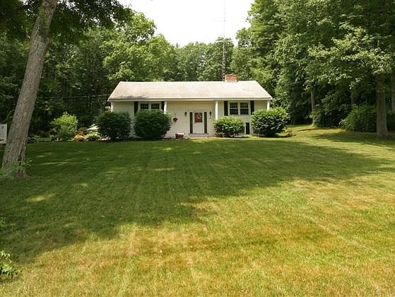 1st image of 5 Dundee Dr