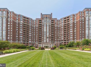 5809 Nicholson Ln APT 301, Rockville, MD 20852