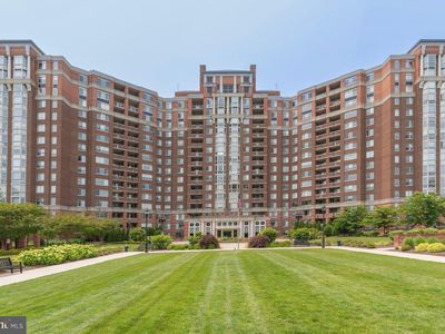 5809 Nicholson Ln APT 301, Rockville, MD, 20852