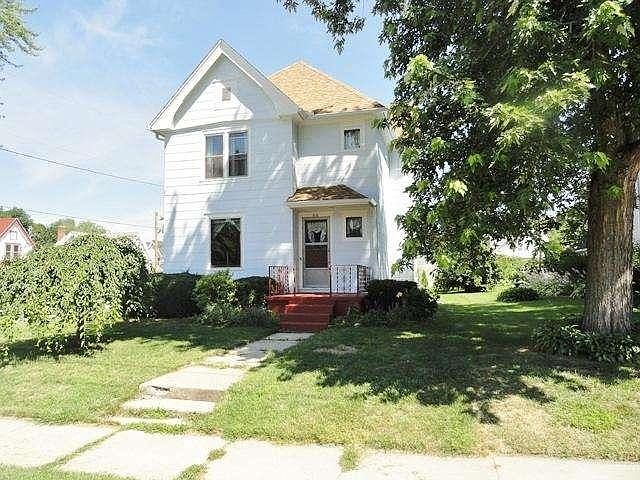 1st image of 260 W Rossman St