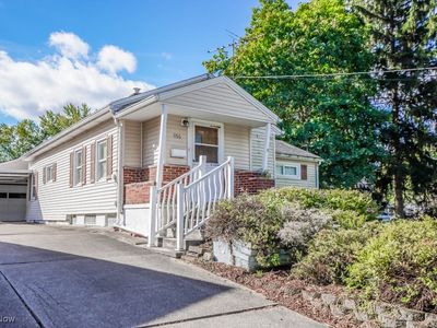 956 Brady Ave, Barberton, OH, 44203