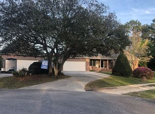 2 Casper Rd, Southport, NC 28461