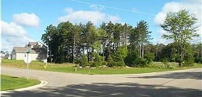 1st image of Winterberry Dr
