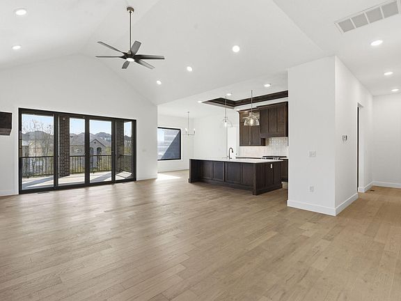 5th image of 6032 S Clay Avenue