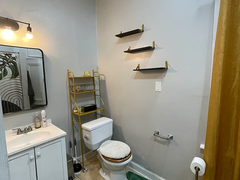 1307 Oakwood Ave #2 — Photo 6