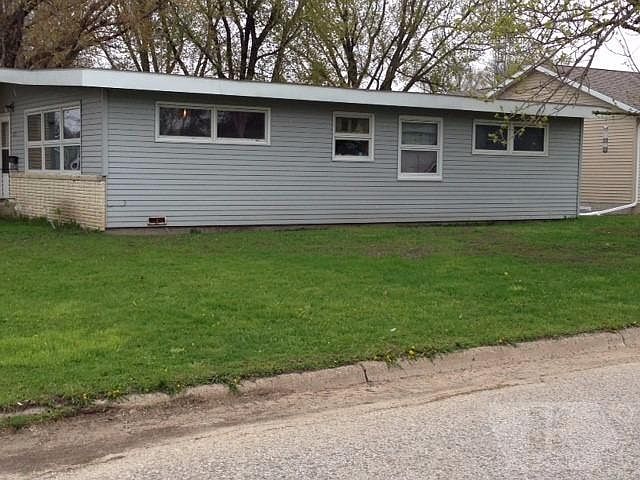 2nd image of 621 W Madison St