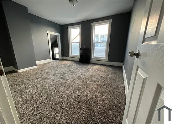 109 Grove Ave — Photo 6