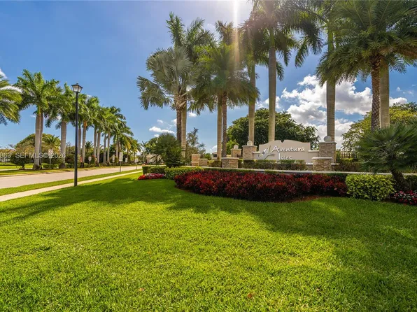 361 NE 194th Ter, Miami, FL 33179
