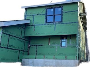 15 Silvermine, Woburn, MA 01880