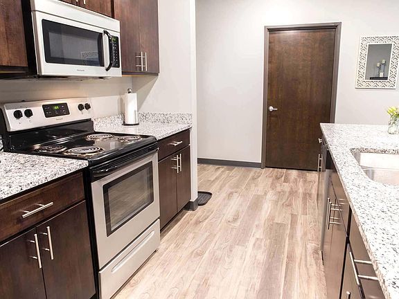 4th image of 1218 S 4th St Unit 307