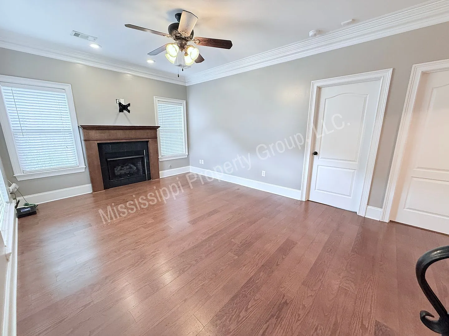 3BR/3BA For Rent — Photo 2
