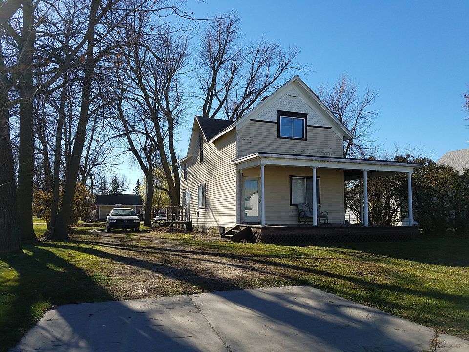 1st image of 1633 Broadway St
