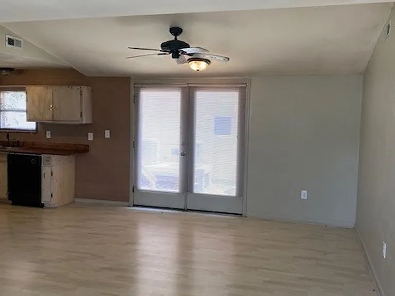 1522 Bonito Ln — Photo 8