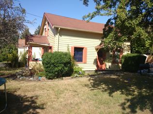 9660 42nd Ave SW, Seattle, WA 98136