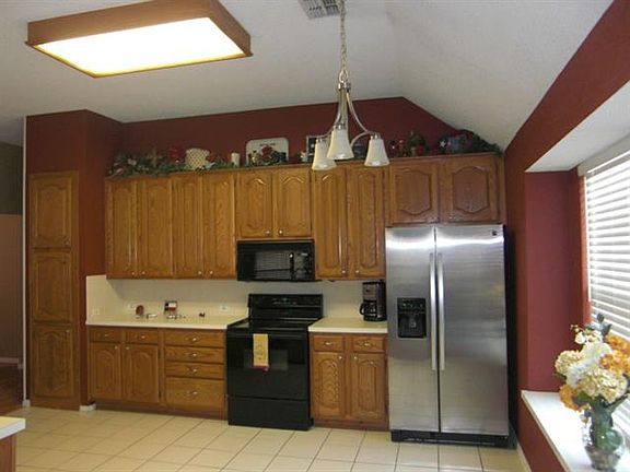 3rd image of 1024 Sanmar Dr
