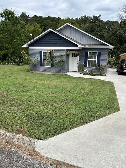 1st image of 1390 Avery Cir