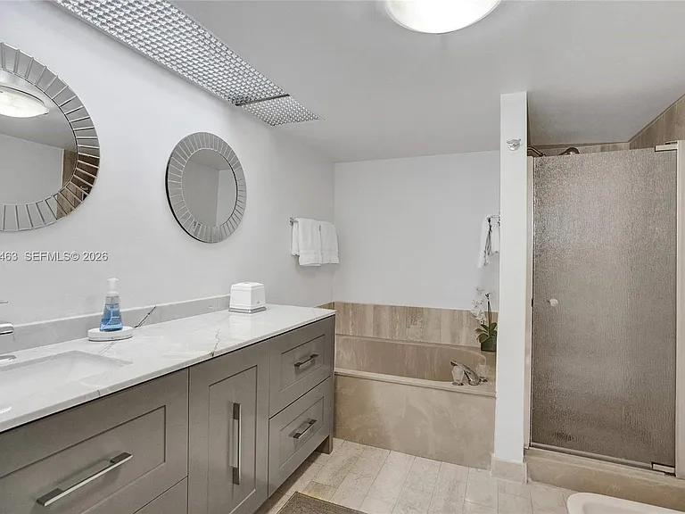 1717 N Bayshore Dr #A-2440 — Photo 12