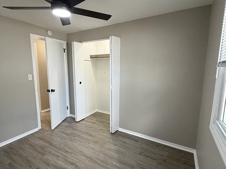 2504 Campbell Dr — Photo 19