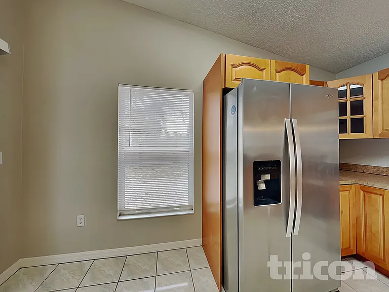 914 Whisper Lake Dr — Photo 5